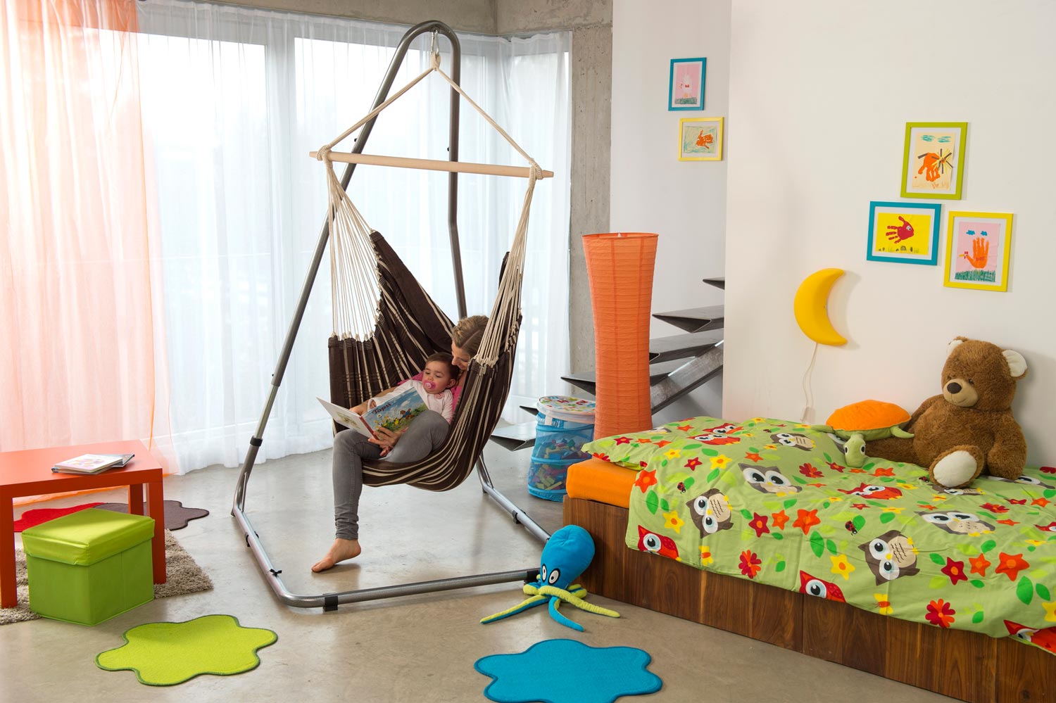 Luna best sale hanging chair